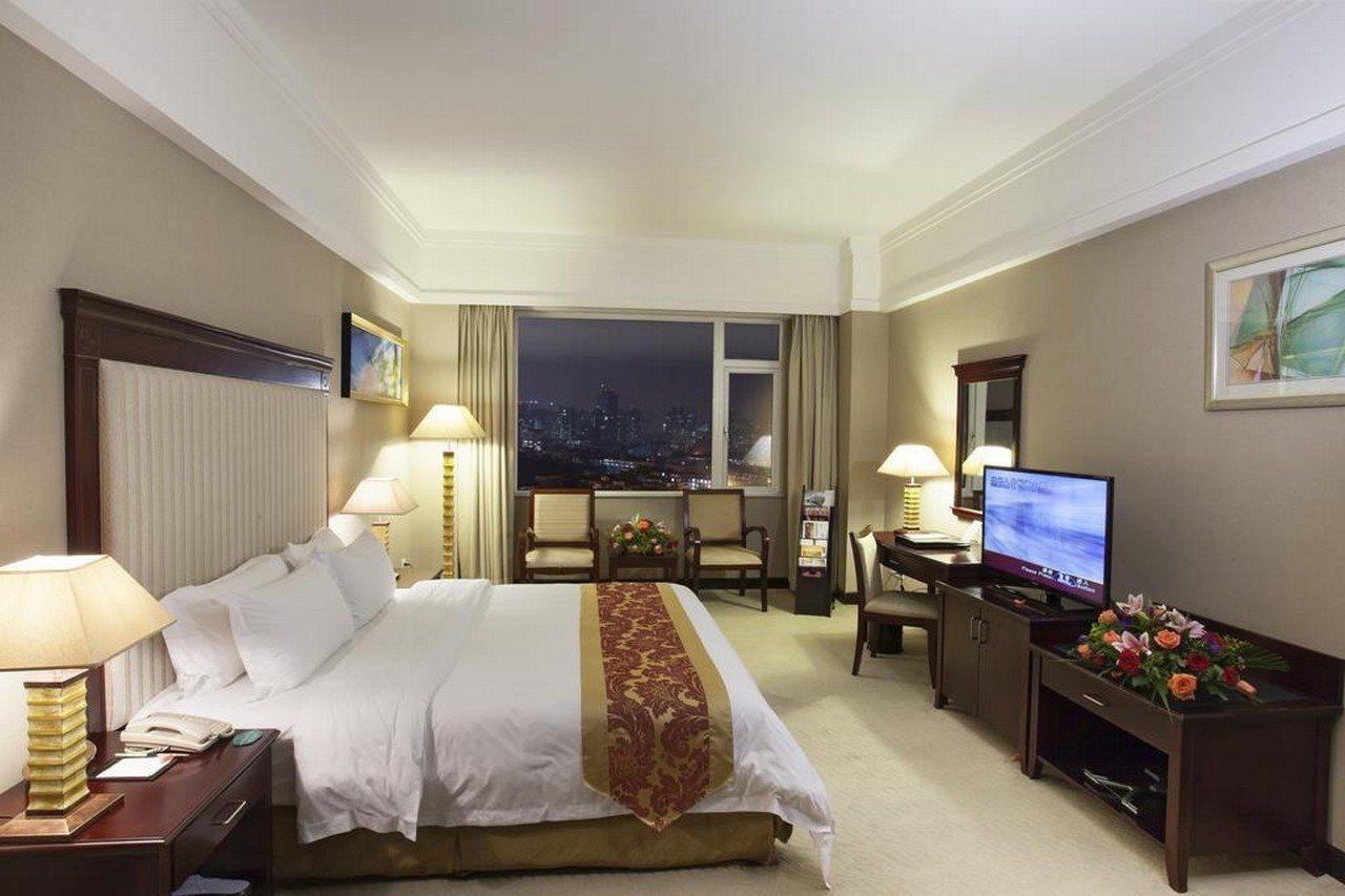 Yutong Hotel Гуанджоу Екстериор снимка