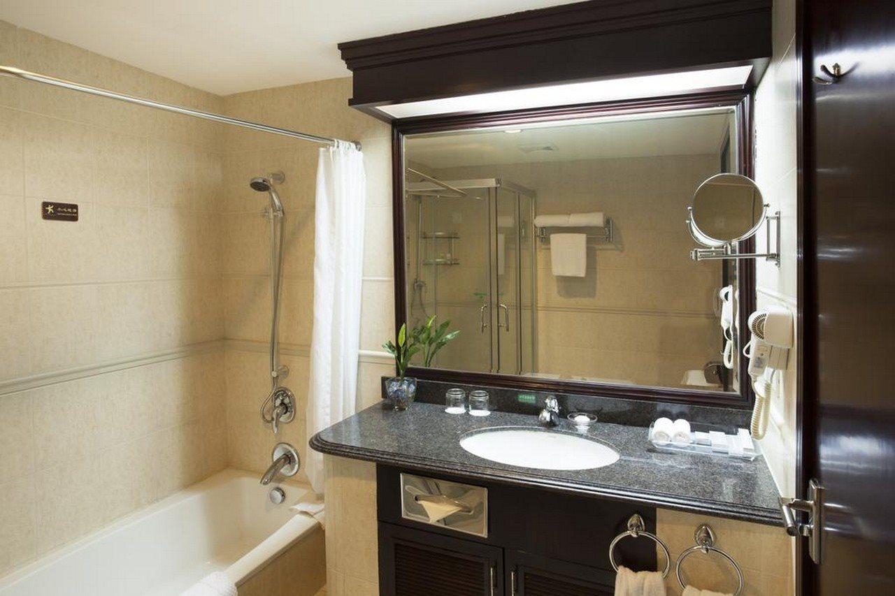 Yutong Hotel Гуанджоу Екстериор снимка