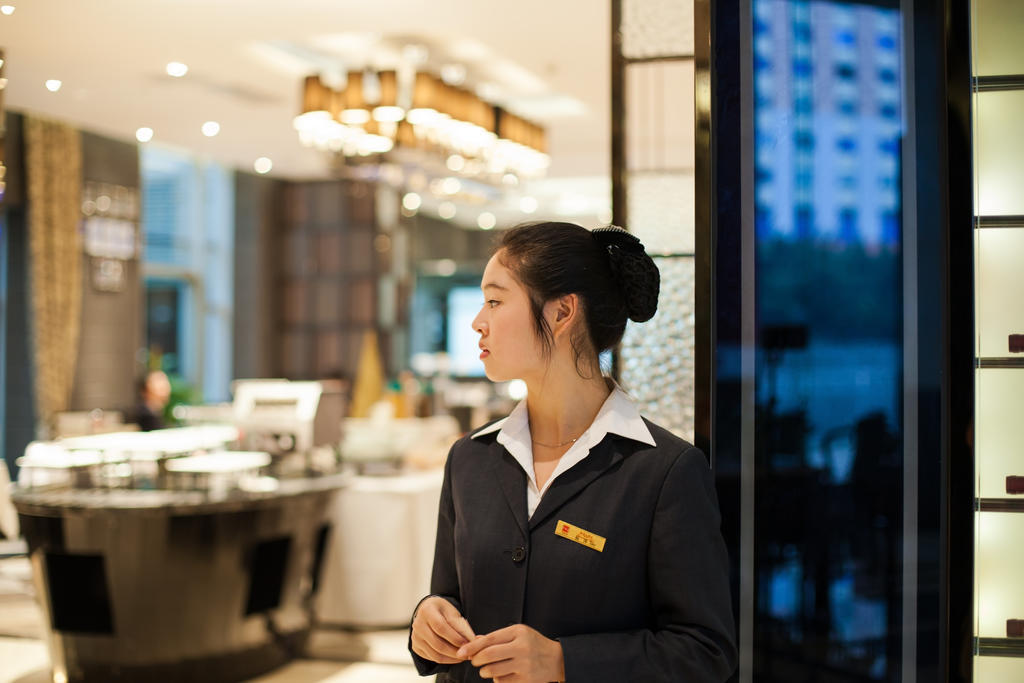 Yutong Hotel Гуанджоу Екстериор снимка