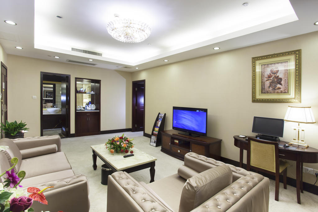Yutong Hotel Гуанджоу Екстериор снимка