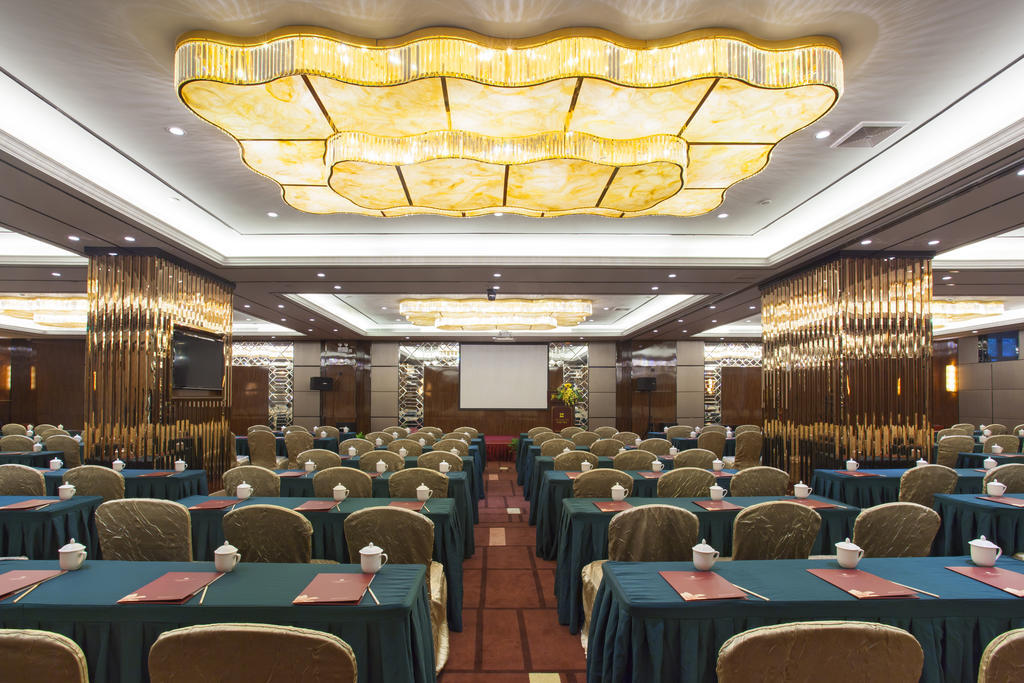 Yutong Hotel Гуанджоу Екстериор снимка